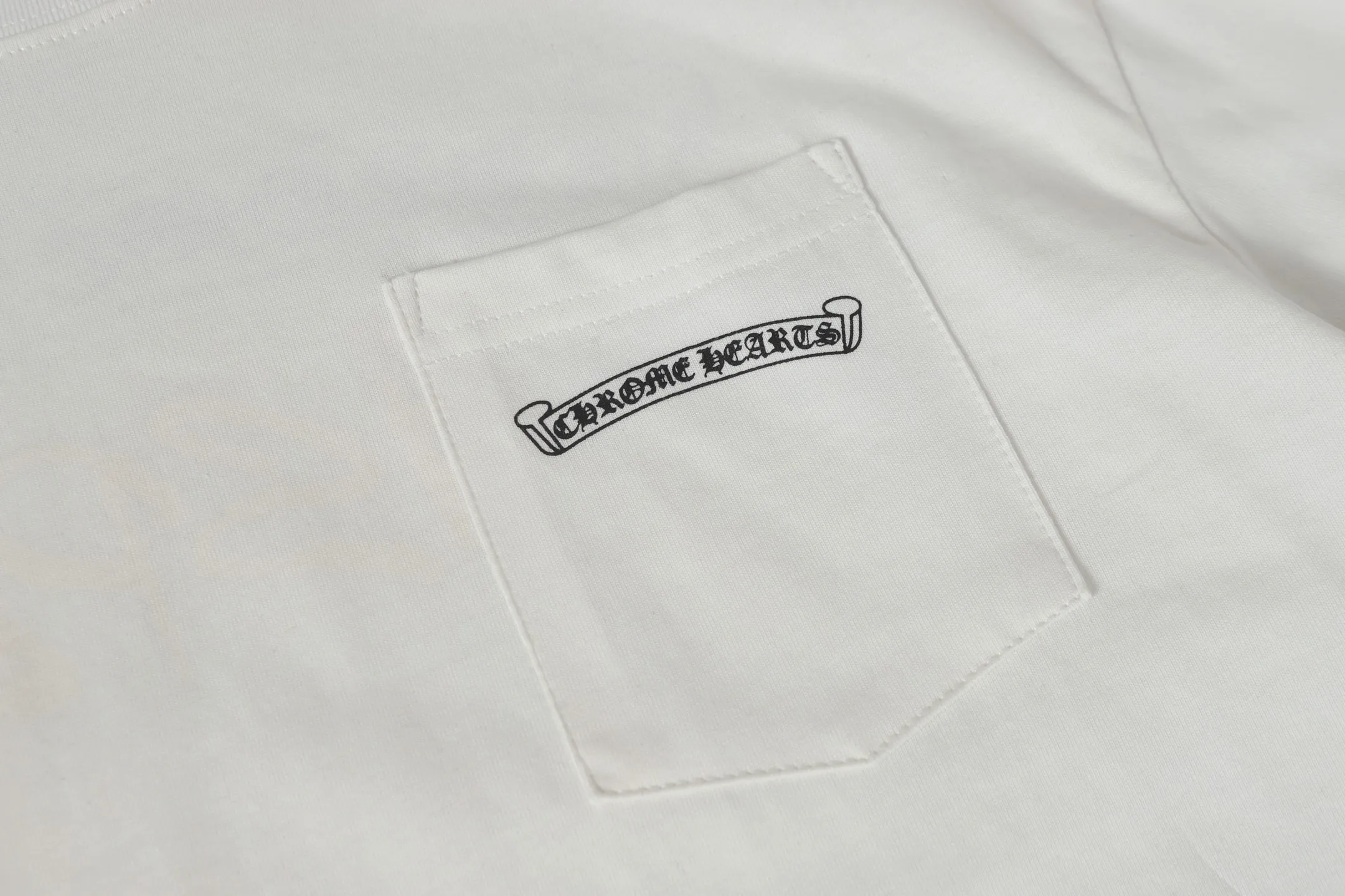 P160 #K2117 cross-border model. Those who pursue quality, please do not place an order. -Chrome Hearts/Chrome Hearts 23ss Sanskrit printed popular long-sleeved T-shirt -High weight, high density and high quality. The wool is soft, delicate and skin-friendly. It feels soft and silky. It has excellent warmth and skin-friendly properties. XL